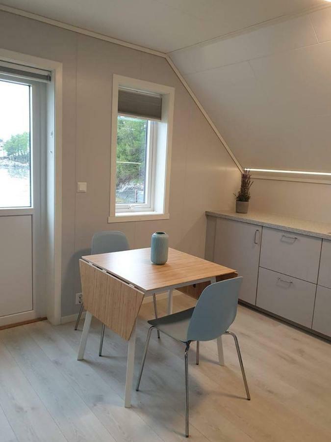 Waerholmen Apartamento Lavik  Exterior foto