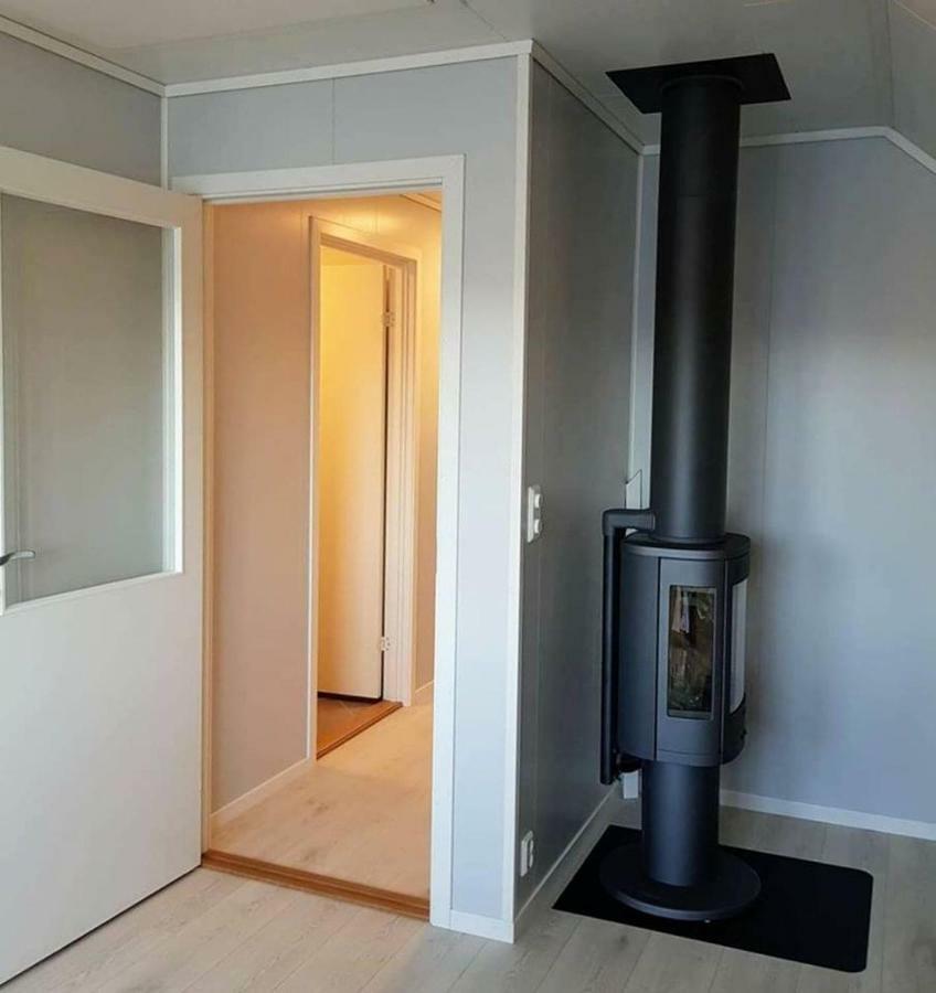 Waerholmen Apartamento Lavik  Exterior foto
