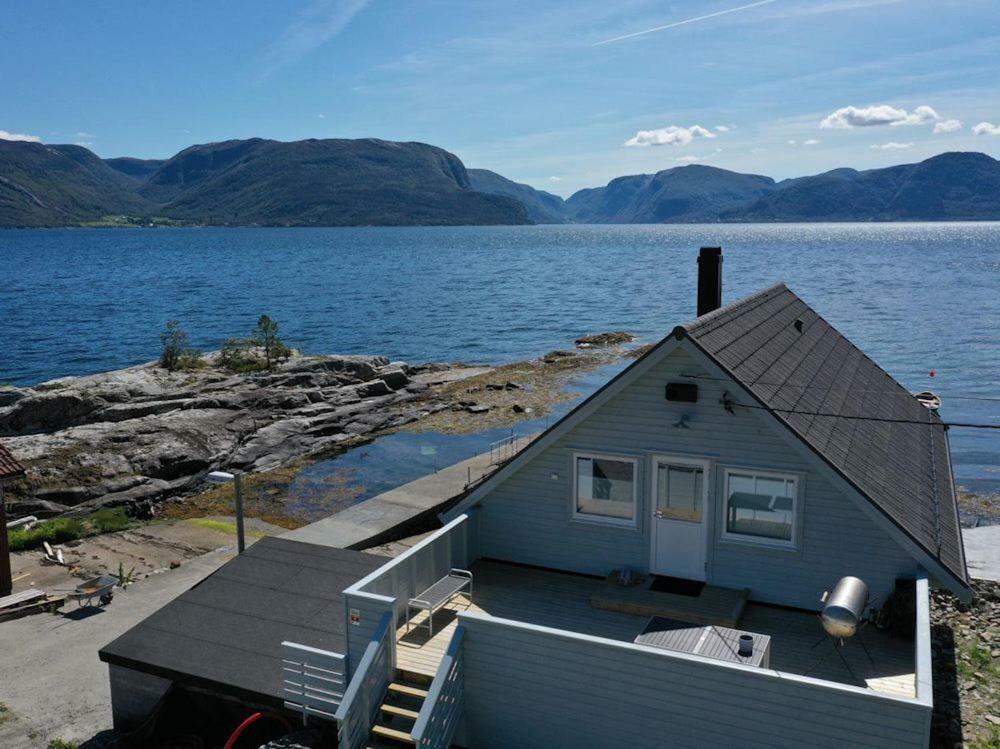 Waerholmen Apartamento Lavik  Exterior foto